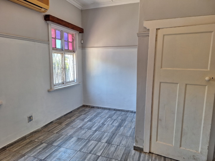 4 Bedroom Property for Sale in Swartkops Eastern Cape